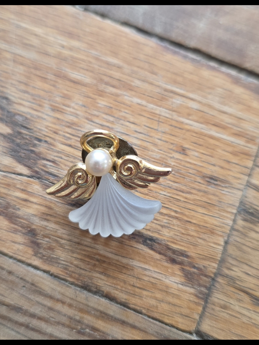Gold-Tone Angel Wing Brooch with White Shell Fan and Pearl